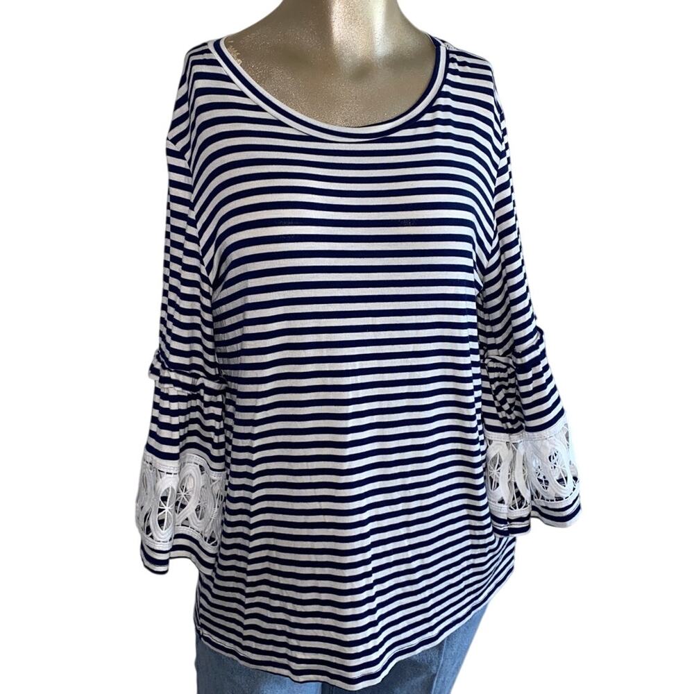 Hyped Unicorn Women Size Medium Blouse Top USA Striped 3/4 Sleeve Scoop